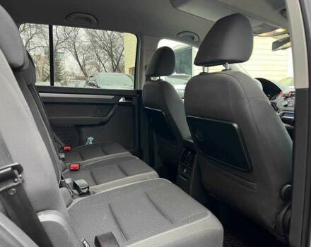 Серый Фольксваген Туран, объемом двигателя 1.4 л и пробегом 224 тыс. км за 7500 $, фото 19 на Automoto.ua