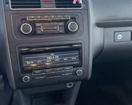 Серый Фольксваген Туран, объемом двигателя 1.6 л и пробегом 331 тыс. км за 8700 $, фото 27 на Automoto.ua