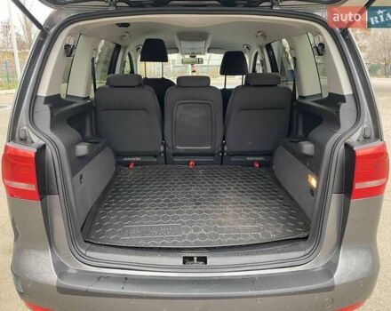 Серый Фольксваген Туран, объемом двигателя 1.39 л и пробегом 174 тыс. км за 10200 $, фото 47 на Automoto.ua