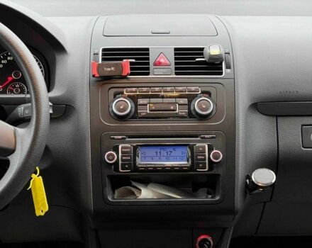 Серый Фольксваген Туран, объемом двигателя 1.4 л и пробегом 224 тыс. км за 7500 $, фото 15 на Automoto.ua