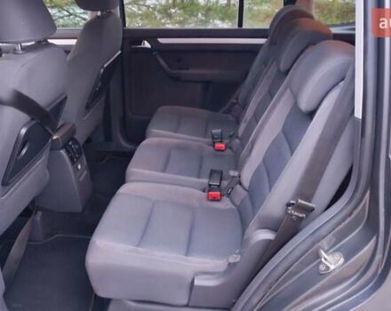 Серый Фольксваген Туран, объемом двигателя 1.6 л и пробегом 302 тыс. км за 10550 $, фото 14 на Automoto.ua