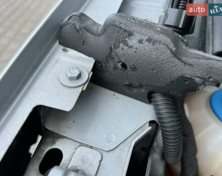 Серый Фольксваген Туран, объемом двигателя 1.4 л и пробегом 223 тыс. км за 7850 $, фото 106 на Automoto.ua