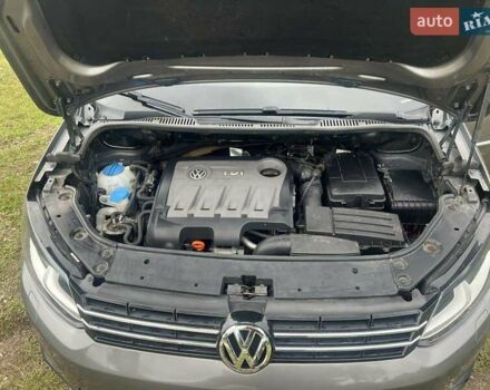 Серый Фольксваген Туран, объемом двигателя 1.6 л и пробегом 295 тыс. км за 9999 $, фото 37 на Automoto.ua