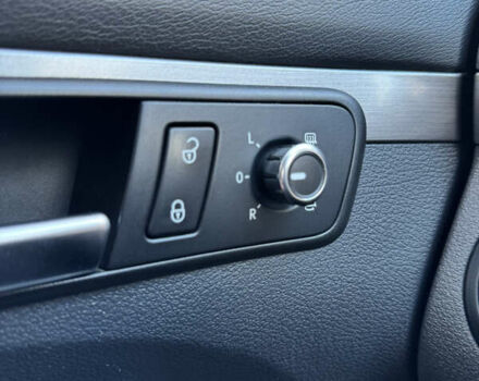 Сірий Фольксваген Туран, об'ємом двигуна 2 л та пробігом 346 тис. км за 12800 $, фото 35 на Automoto.ua