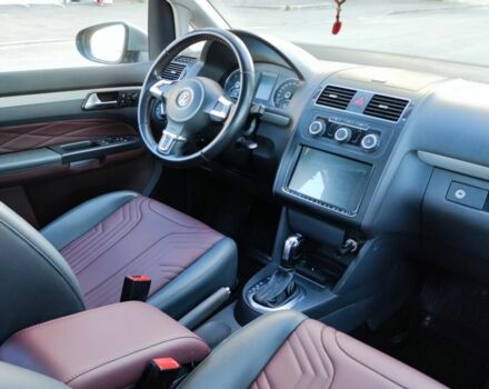 Серый Фольксваген Туран, объемом двигателя 1.6 л и пробегом 190 тыс. км за 10500 $, фото 1 на Automoto.ua