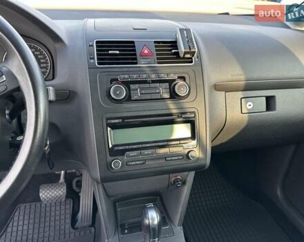 Сірий Фольксваген Туран, об'ємом двигуна 1.4 л та пробігом 215 тис. км за 9100 $, фото 14 на Automoto.ua