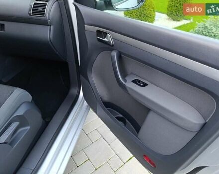 Серый Фольксваген Туран, объемом двигателя 1.6 л и пробегом 215 тыс. км за 10900 $, фото 20 на Automoto.ua