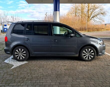 Серый Фольксваген Туран, объемом двигателя 1.6 л и пробегом 268 тыс. км за 10200 $, фото 10 на Automoto.ua