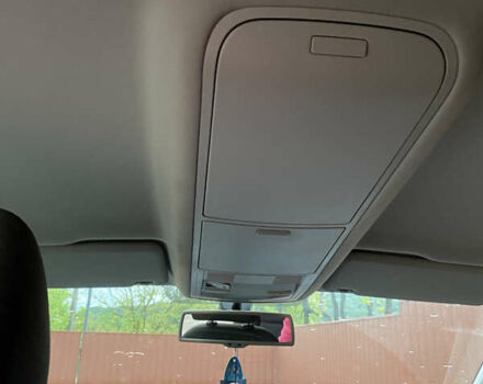 Серый Фольксваген Туран, объемом двигателя 1.6 л и пробегом 229 тыс. км за 11600 $, фото 10 на Automoto.ua