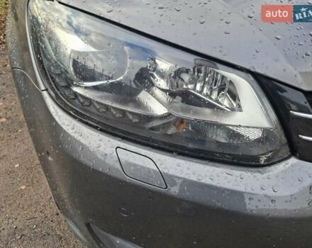 Серый Фольксваген Туран, объемом двигателя 2 л и пробегом 220 тыс. км за 11800 $, фото 13 на Automoto.ua