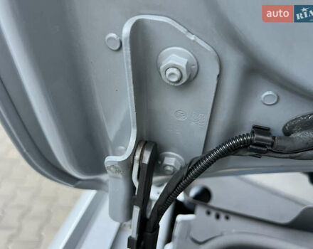 Серый Фольксваген Туран, объемом двигателя 1.4 л и пробегом 223 тыс. км за 7850 $, фото 105 на Automoto.ua