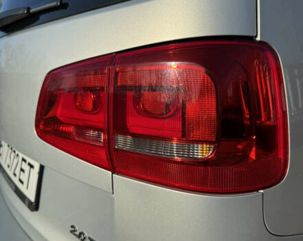 Сірий Фольксваген Туран, об'ємом двигуна 2 л та пробігом 346 тис. км за 12800 $, фото 20 на Automoto.ua