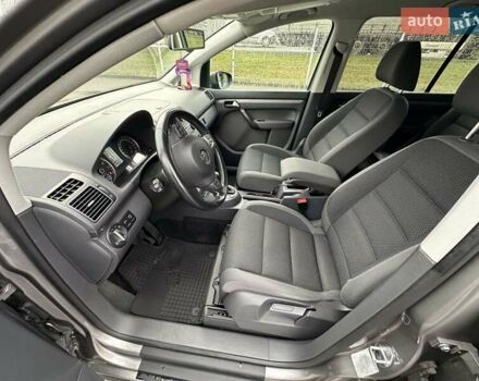 Сірий Фольксваген Туран, об'ємом двигуна 1.4 л та пробігом 215 тис. км за 9100 $, фото 8 на Automoto.ua