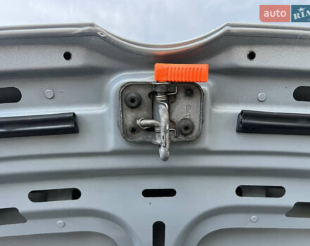 Серый Фольксваген Туран, объемом двигателя 1.4 л и пробегом 223 тыс. км за 7850 $, фото 110 на Automoto.ua