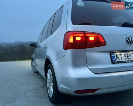 Серый Фольксваген Туран, объемом двигателя 1.6 л и пробегом 290 тыс. км за 9200 $, фото 6 на Automoto.ua