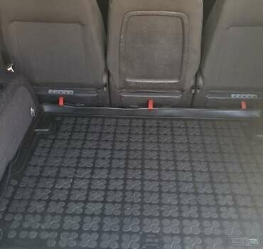 Серый Фольксваген Туран, объемом двигателя 1.97 л и пробегом 225 тыс. км за 10900 $, фото 17 на Automoto.ua