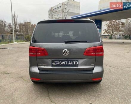 Серый Фольксваген Туран, объемом двигателя 1.39 л и пробегом 174 тыс. км за 10200 $, фото 12 на Automoto.ua