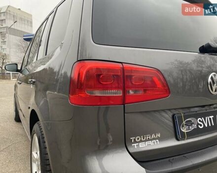 Серый Фольксваген Туран, объемом двигателя 1.39 л и пробегом 174 тыс. км за 10200 $, фото 21 на Automoto.ua