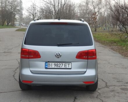 Серый Фольксваген Туран, объемом двигателя 2 л и пробегом 300 тыс. км за 10999 $, фото 5 на Automoto.ua