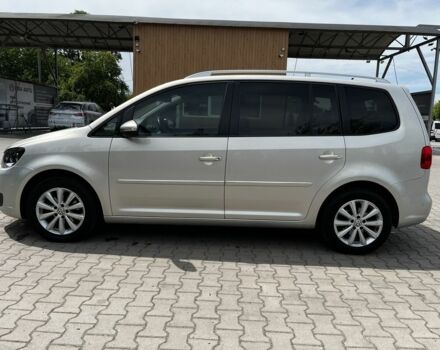 Серый Фольксваген Туран, объемом двигателя 1.6 л и пробегом 246 тыс. км за 9500 $, фото 1 на Automoto.ua