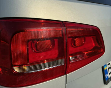 Сірий Фольксваген Туран, об'ємом двигуна 2 л та пробігом 346 тис. км за 12800 $, фото 21 на Automoto.ua