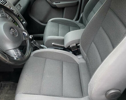 Серый Фольксваген Туран, объемом двигателя 1.6 л и пробегом 229 тыс. км за 11600 $, фото 11 на Automoto.ua