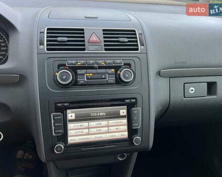 Сірий Фольксваген Туран, об'ємом двигуна 1.4 л та пробігом 223 тис. км за 7750 $, фото 37 на Automoto.ua