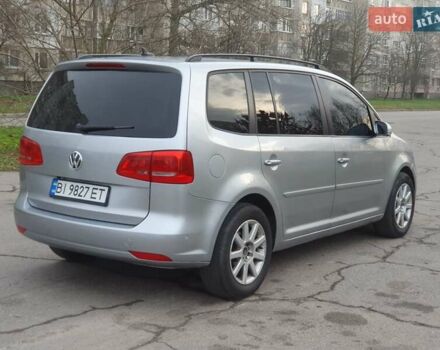 Серый Фольксваген Туран, объемом двигателя 1.97 л и пробегом 300 тыс. км за 10999 $, фото 4 на Automoto.ua