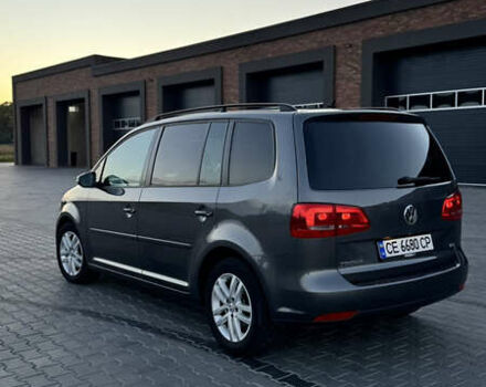 Серый Фольксваген Туран, объемом двигателя 1.6 л и пробегом 331 тыс. км за 8700 $, фото 9 на Automoto.ua