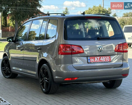 Серый Фольксваген Туран, объемом двигателя 1.39 л и пробегом 183 тыс. км за 8999 $, фото 28 на Automoto.ua
