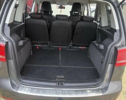 Сірий Фольксваген Туран, об'ємом двигуна 1.6 л та пробігом 284 тис. км за 10000 $, фото 5 на Automoto.ua