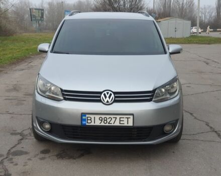 Серый Фольксваген Туран, объемом двигателя 2 л и пробегом 300 тыс. км за 10999 $, фото 1 на Automoto.ua