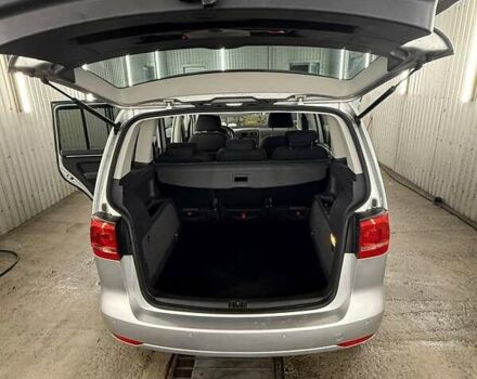 Серый Фольксваген Туран, объемом двигателя 1.6 л и пробегом 220 тыс. км за 9200 $, фото 11 на Automoto.ua