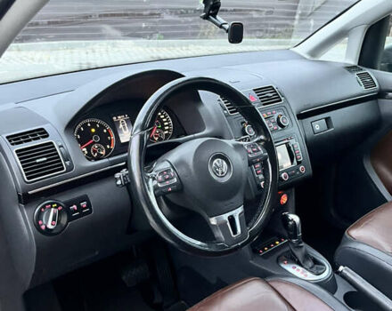 Сірий Фольксваген Туран, об'ємом двигуна 1.4 л та пробігом 199 тис. км за 9900 $, фото 27 на Automoto.ua