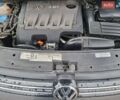 Серый Фольксваген Туран, объемом двигателя 2 л и пробегом 220 тыс. км за 11800 $, фото 1 на Automoto.ua