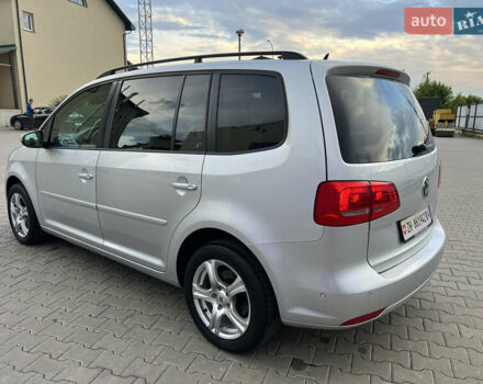 Серый Фольксваген Туран, объемом двигателя 1.4 л и пробегом 223 тыс. км за 7850 $, фото 22 на Automoto.ua