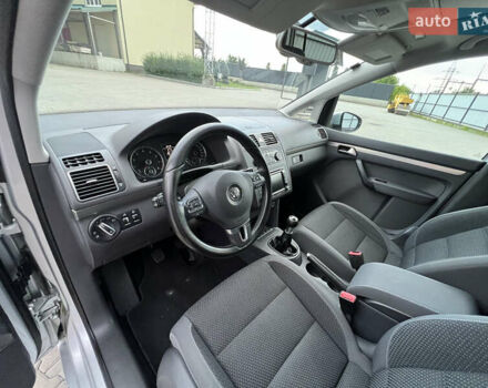 Сірий Фольксваген Туран, об'ємом двигуна 1.4 л та пробігом 223 тис. км за 7750 $, фото 54 на Automoto.ua