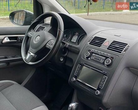 Серый Фольксваген Туран, объемом двигателя 1.39 л и пробегом 174 тыс. км за 10200 $, фото 33 на Automoto.ua