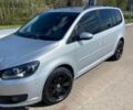 Серый Фольксваген Туран, объемом двигателя 1.6 л и пробегом 270 тыс. км за 8800 $, фото 1 на Automoto.ua