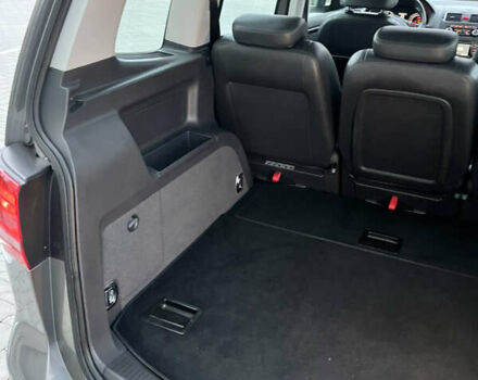 Сірий Фольксваген Туран, об'ємом двигуна 1.4 л та пробігом 199 тис. км за 9900 $, фото 47 на Automoto.ua