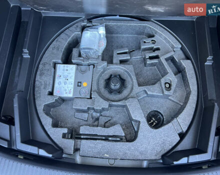 Серый Фольксваген Туран, объемом двигателя 2 л и пробегом 252 тыс. км за 11750 $, фото 23 на Automoto.ua