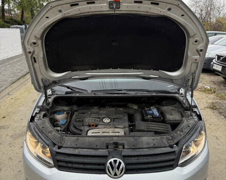 Серый Фольксваген Туран, объемом двигателя 1.4 л и пробегом 300 тыс. км за 7000 $, фото 20 на Automoto.ua