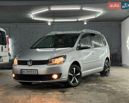 Серый Фольксваген Туран, объемом двигателя 1.4 л и пробегом 308 тыс. км за 6150 $, фото 1 на Automoto.ua