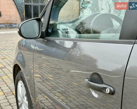 Сірий Фольксваген Туран, об'ємом двигуна 1.6 л та пробігом 244 тис. км за 10550 $, фото 39 на Automoto.ua