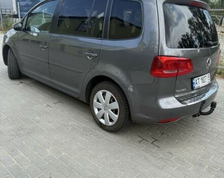 Серый Фольксваген Туран, объемом двигателя 1.6 л и пробегом 284 тыс. км за 10250 $, фото 3 на Automoto.ua