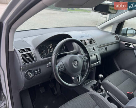 Сірий Фольксваген Туран, об'ємом двигуна 1.4 л та пробігом 223 тис. км за 7750 $, фото 55 на Automoto.ua