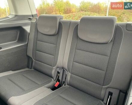 Серый Фольксваген Туран, объемом двигателя 1.39 л и пробегом 239 тыс. км за 7999 $, фото 29 на Automoto.ua