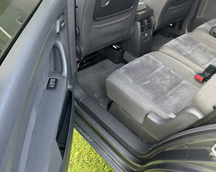 Сірий Фольксваген Туран, об'ємом двигуна 1.97 л та пробігом 209 тис. км за 12200 $, фото 12 на Automoto.ua