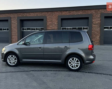 Серый Фольксваген Туран, объемом двигателя 1.6 л и пробегом 331 тыс. км за 8700 $, фото 10 на Automoto.ua