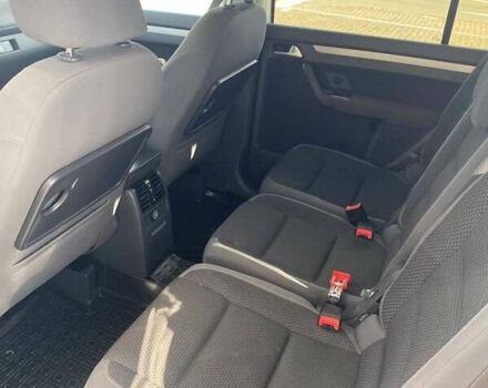 Серый Фольксваген Туран, объемом двигателя 1.6 л и пробегом 250 тыс. км за 10750 $, фото 22 на Automoto.ua